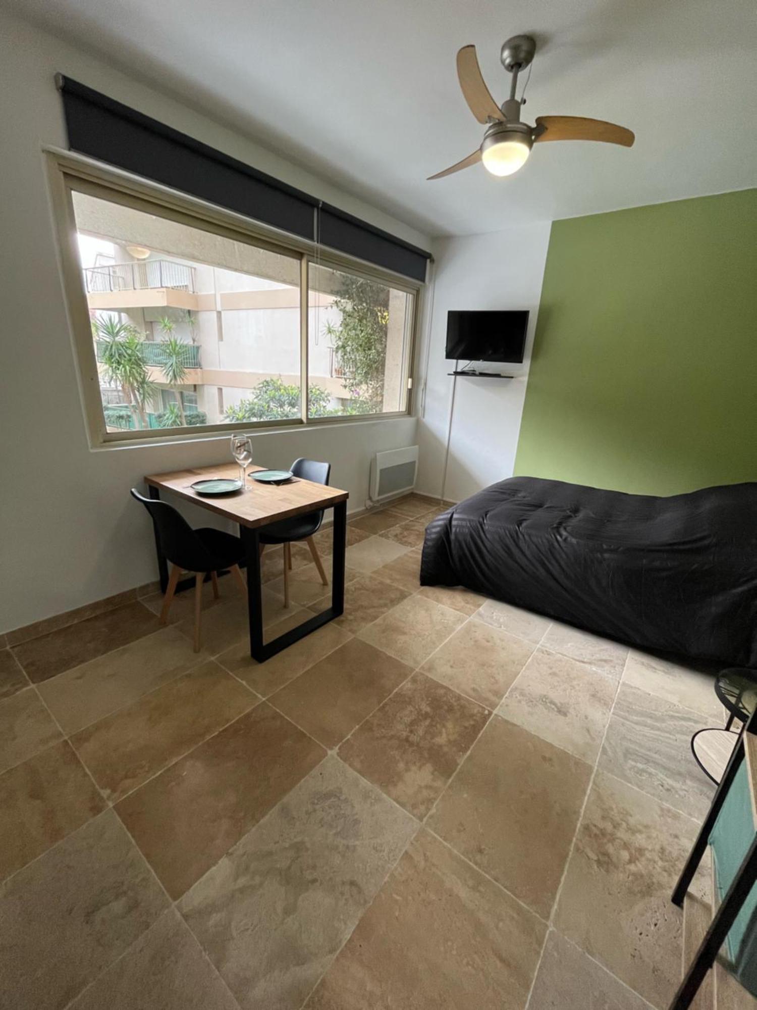 Appartement Douillet En Ville Αζάτσιο Εξωτερικό φωτογραφία