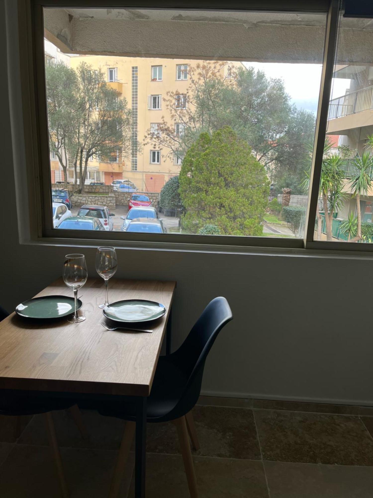 Appartement Douillet En Ville Αζάτσιο Εξωτερικό φωτογραφία